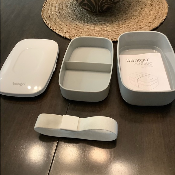 Bentgo Classic Lunch Box - Picture 3 of 5